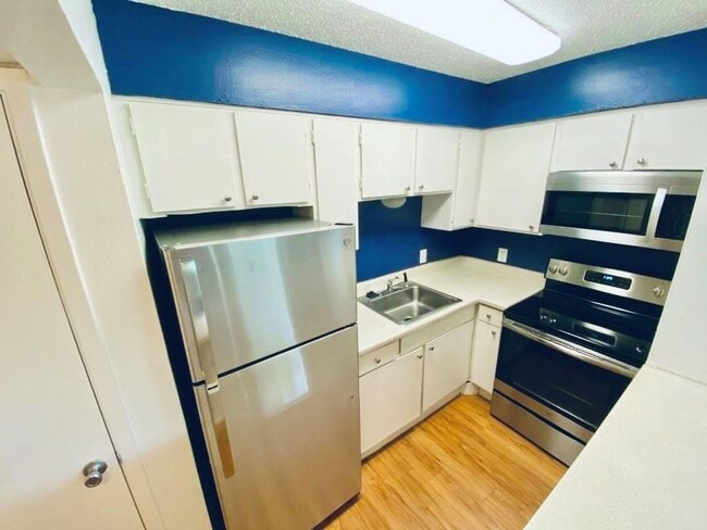 Photo - 808 Winflo Dr Unit 203