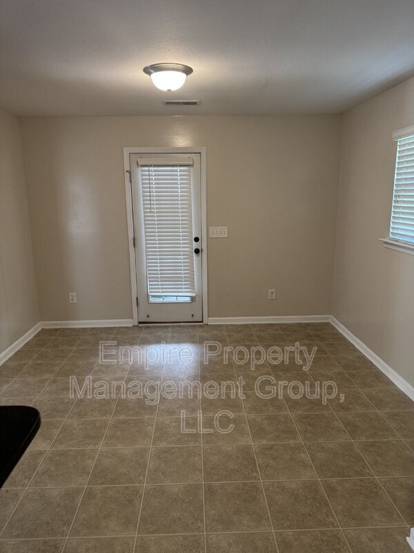 Photo - 209 Sunday Silence Ln