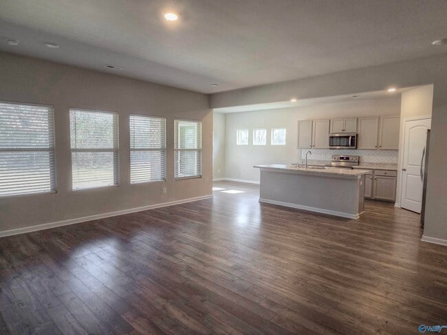 Photo - 117 Edensmith Dr