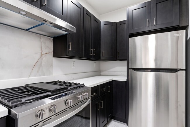 Photo - Freshly Renovated 1 Bed, 1 Bath Oakland Home with In-Unit Laundry Unit 1929A