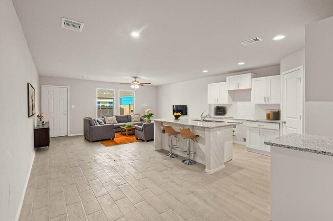 Photo - 9001 Judwin St