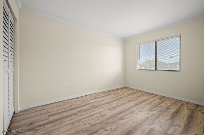Photo - 260 Southbay Dr Unit 207