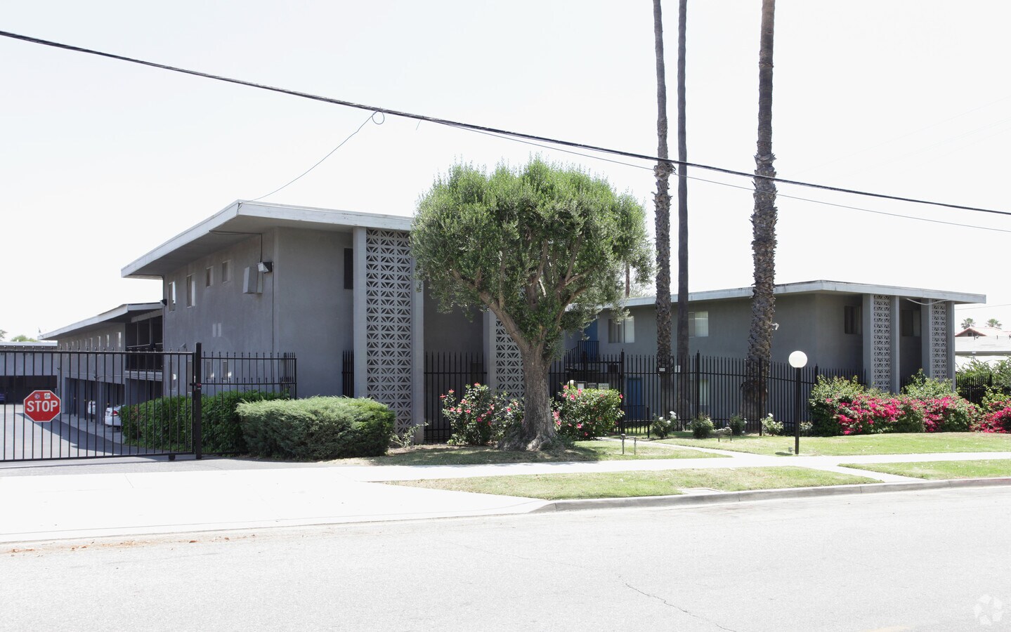 5005 Sierra Vista Ave - 5005 Sierra Vista Ave Apartments