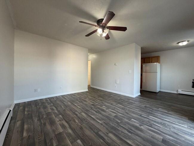 Building Photo - 421 Poplar Level Ct Unit 207