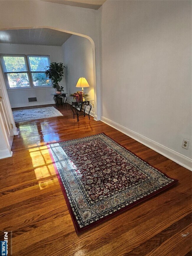 Photo - 55 Rutgers Pl