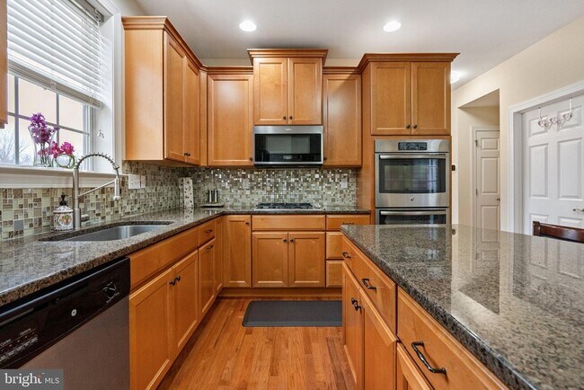 Photo - 133 Shilling Ave