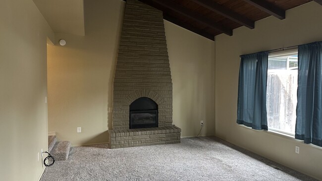 Building Photo - 2123 NW Watters St Unit Moore  B