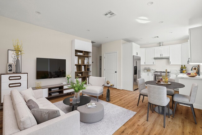 Photo - 3043 S Bronson Ave