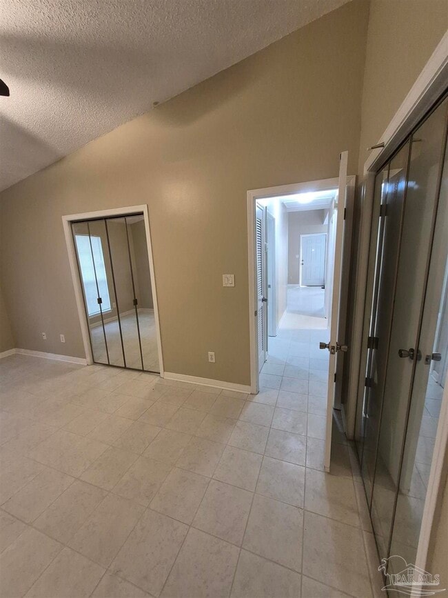 537 Petros Cir