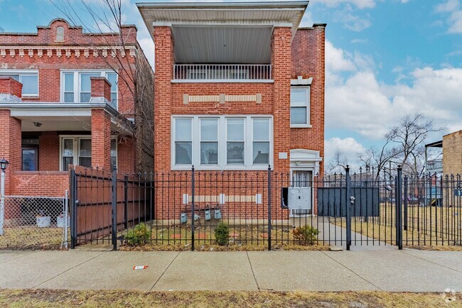 Building Photo - 172 N La Crosse Ave Rental