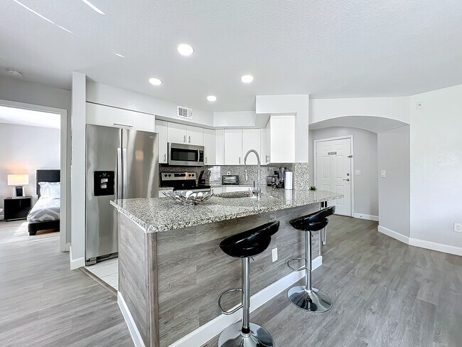 Photo - 7360 Westpointe Blvd Unidad 125