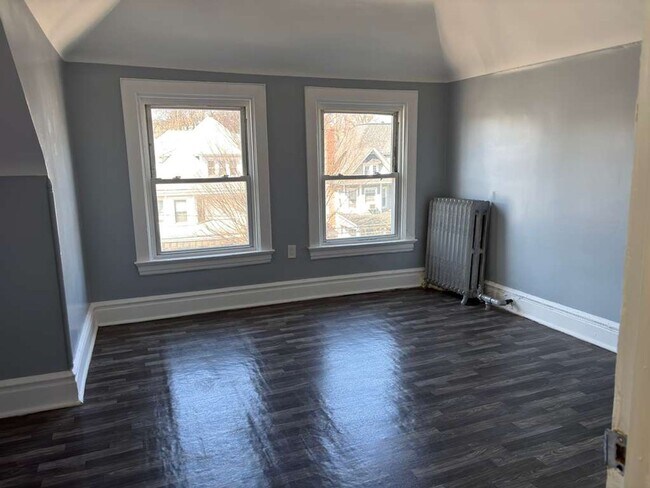 Photo - 74-78-78 Baldwin Ave Unit 3