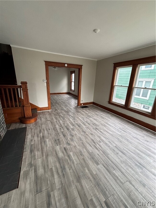 Photo - 203 N Indiana Ave