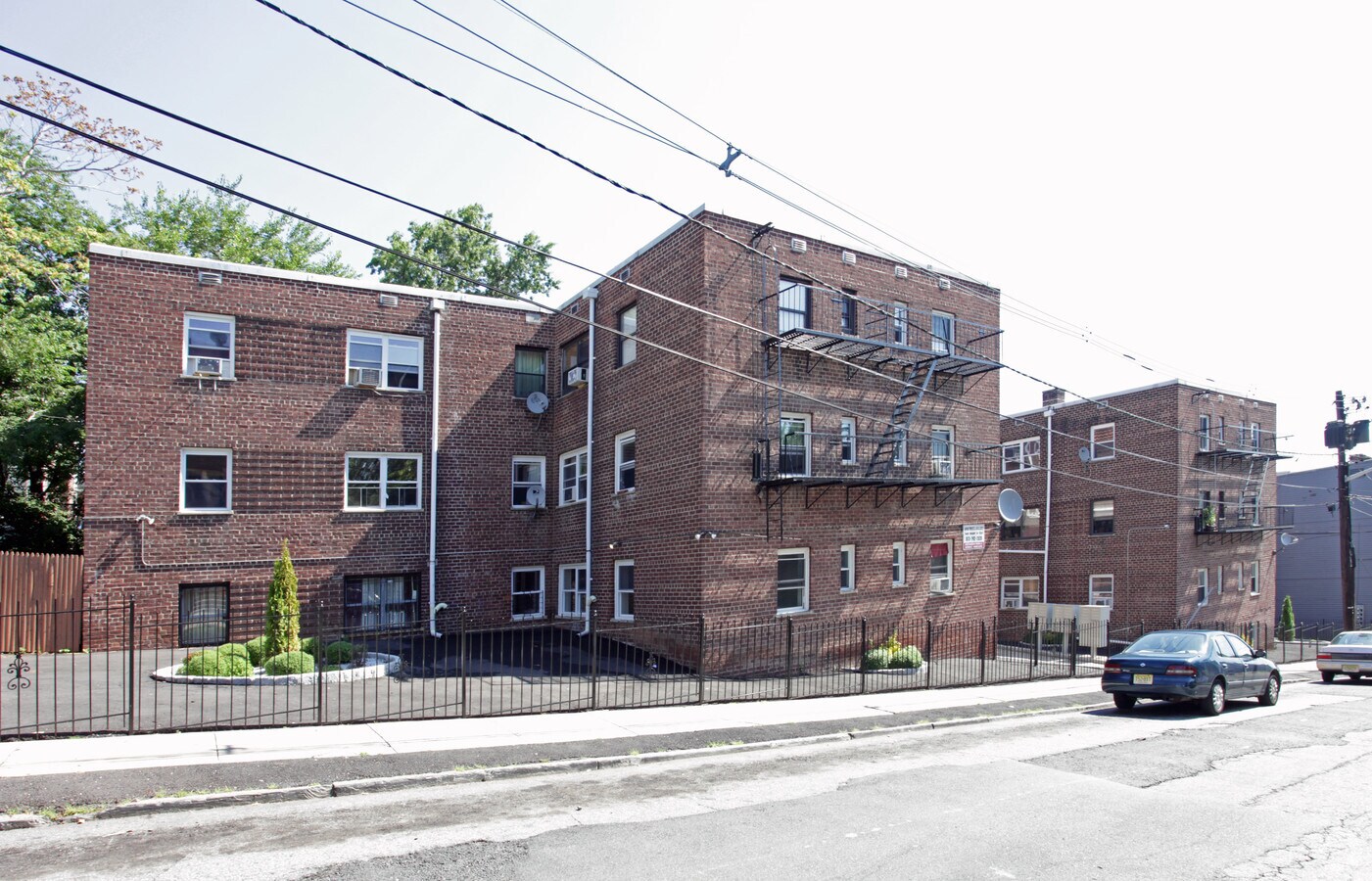 60 Crawford St - 60-70 Crawford St Apartments