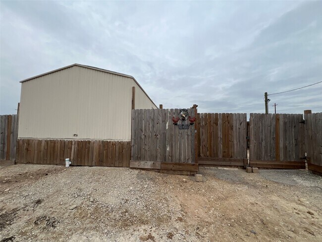 Photo - 568-5914-10 Road