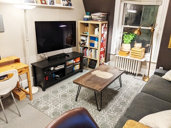 Building Photo - 471 Commonwealth Ave Unit 4F