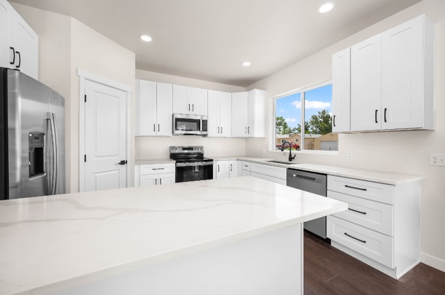 Photo - 317 W Ouray Ave