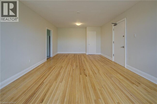 Photo - 141 Chapel St Unit 13