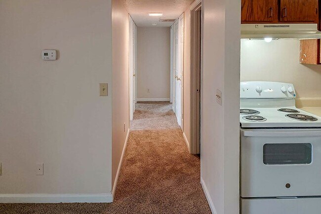 Photo - CAMBRIDGE POINTE