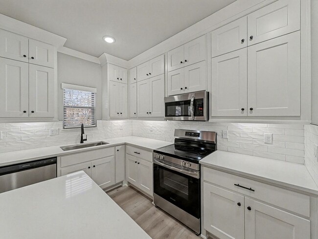 Photo - Tucked Into A Prime Spot In Bella Vista Wi...