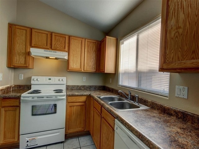 Photo - 6323 W Winslow Ave