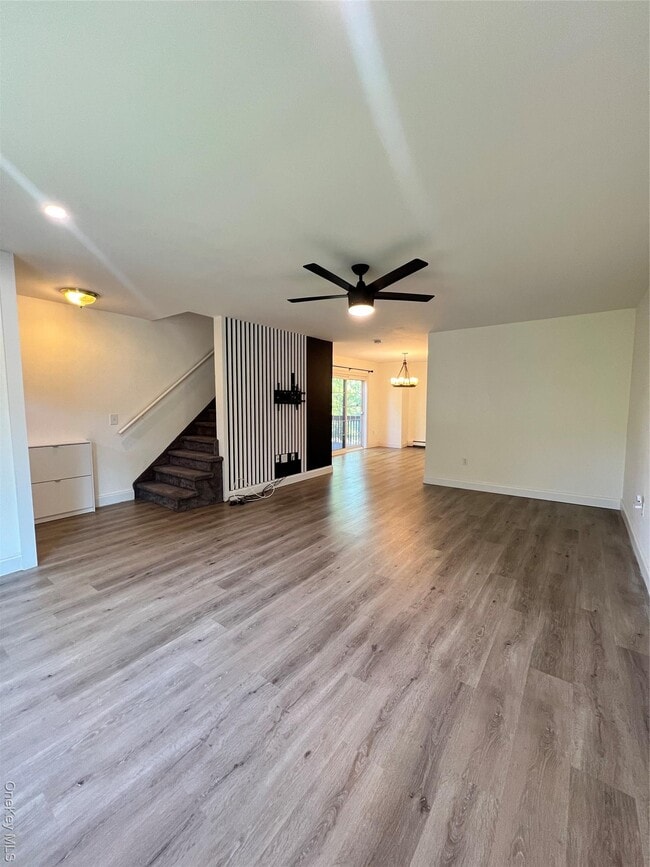 Photo - 6 Hilltop Cir