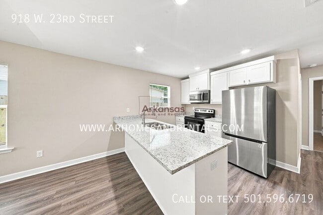 Photo - 918 W 23rd St