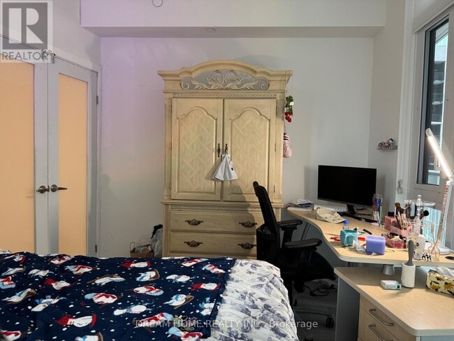 Photo - 230 Simcoe St Unit 1226