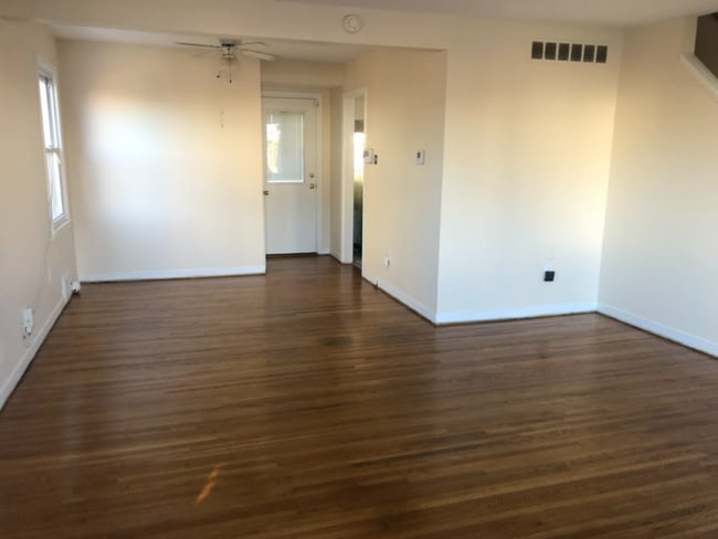 Photo - 819 Quade St