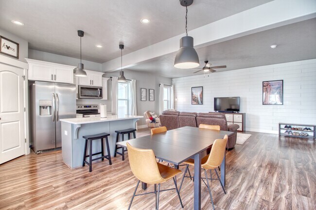 Photo - 8636 N Cypress Alley