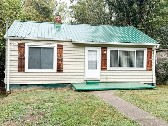 Building Photo - Charming 2 bedroom, 1 bathroom home locate...