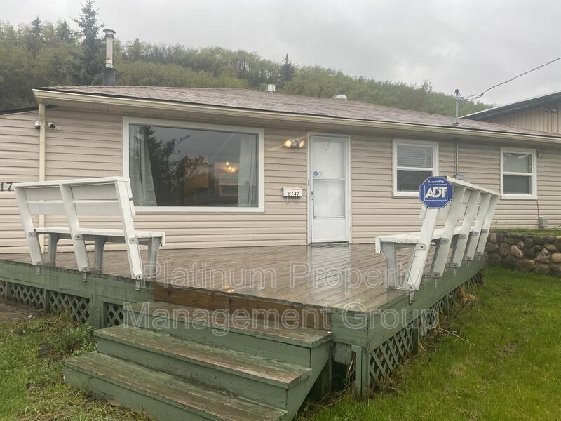 Photo - 8147-8133 33 Ave NW