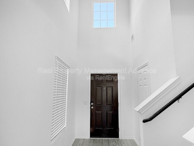 Photo - 846 Breakwater Dr