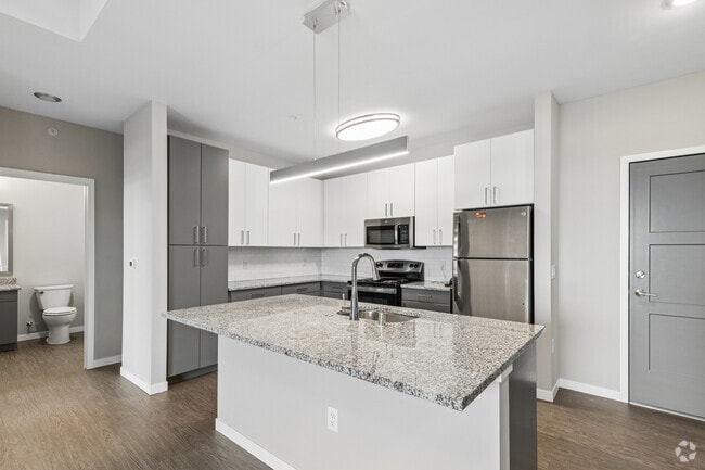 2BR, 2BA - 900SF - Kitchen