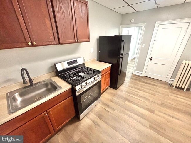 Building Photo - 223 S 49th St Unit 2F