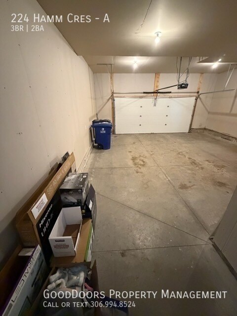 Photo - 224 Hamm Cres Unit A