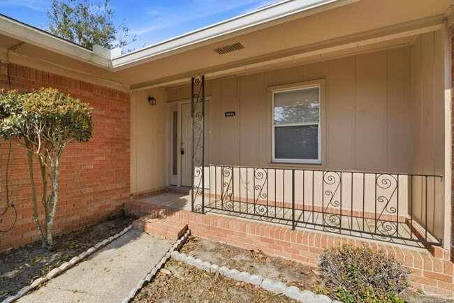 Photo - 5641 Hibiscus Rd