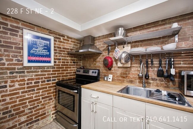 Photo - 228 F St NE Unit 2