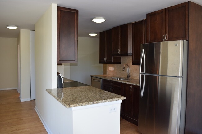 Photo - 2700 N Hampden Ct Unidad 6B