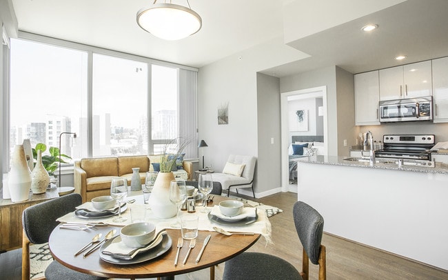 Photo - Pinnacle on The Park