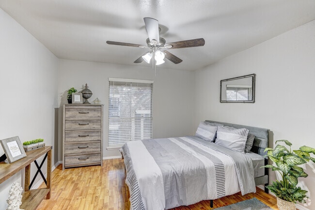 2BR, 2BA - 1,113SF - Bedroom