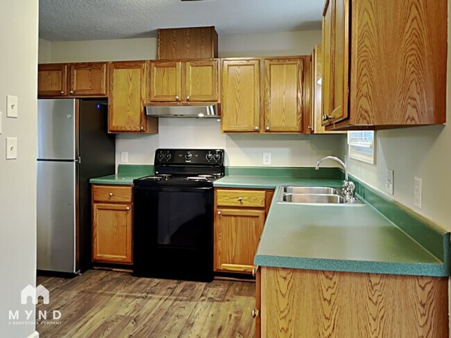 Photo - 2024 Julian Ln