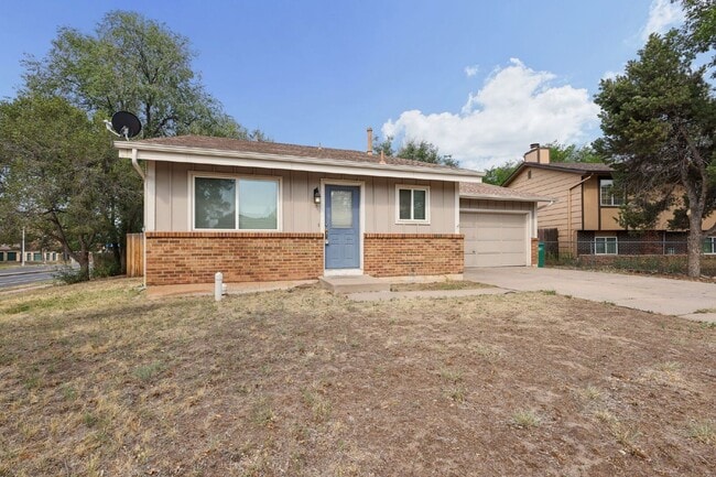 Photo - 2390 Middleton Ct