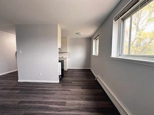 Photo - 424 Rue Aulneau Unit 8