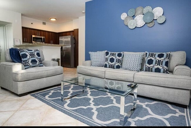 Building Photo - 19801 E Country Club Dr Unit 4-103