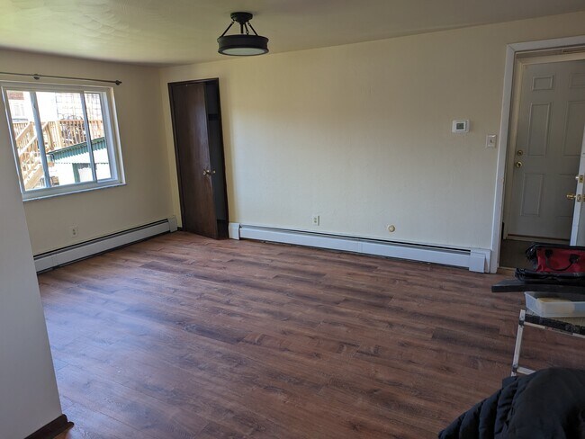 Photo - 708 Paul St Unit 2