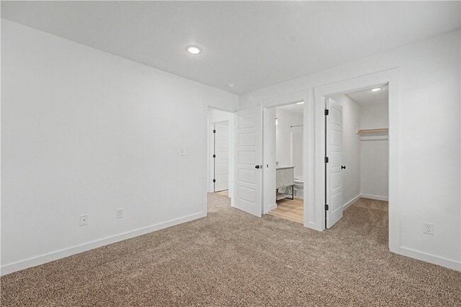 Photo - 890 Tennessee Ave