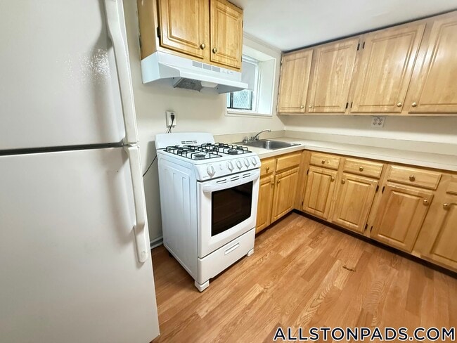 Photo - 23 Brighton Ave Unit B