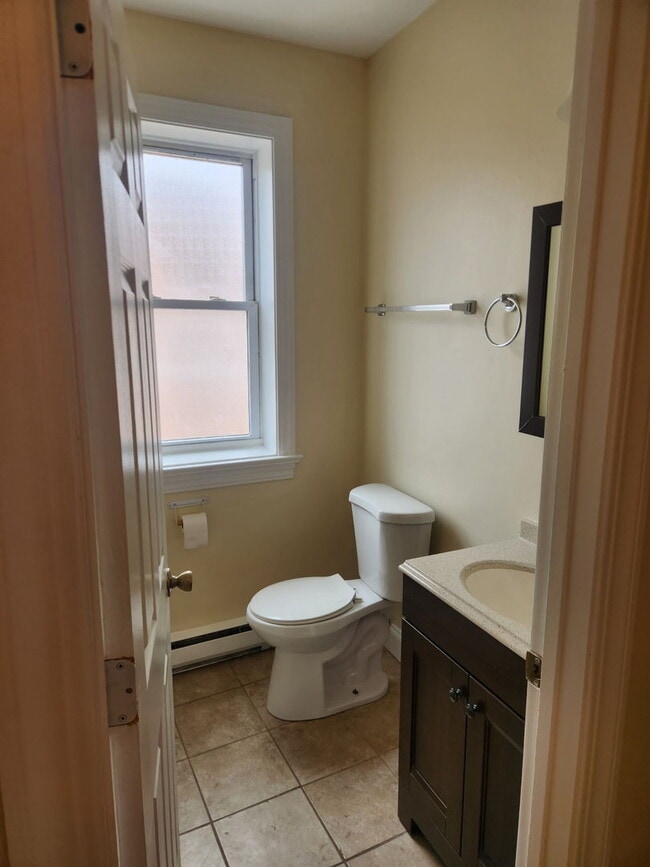 Photo - 4546 W George St Unit 3