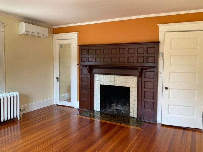 living room (fireplace is decorative, not for use)